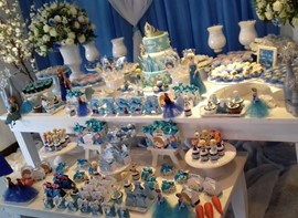 Flores e personalizados opcionais