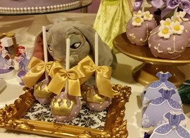 Maçã e caixinhas personalizadas (opcionais)