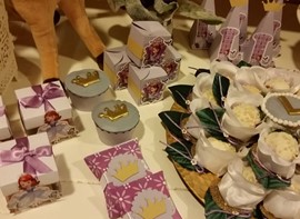 Forminhas, cupcakes e caixinhas (opcionais)
